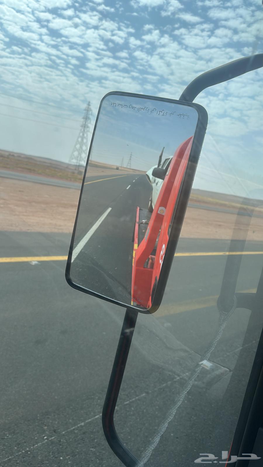 سطحه لنقل السيارات64208584308355110