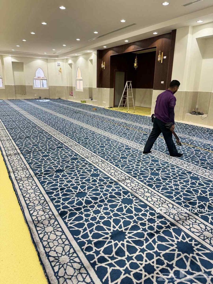 Carpet installer specializing in the installation of carpets64207697513091113