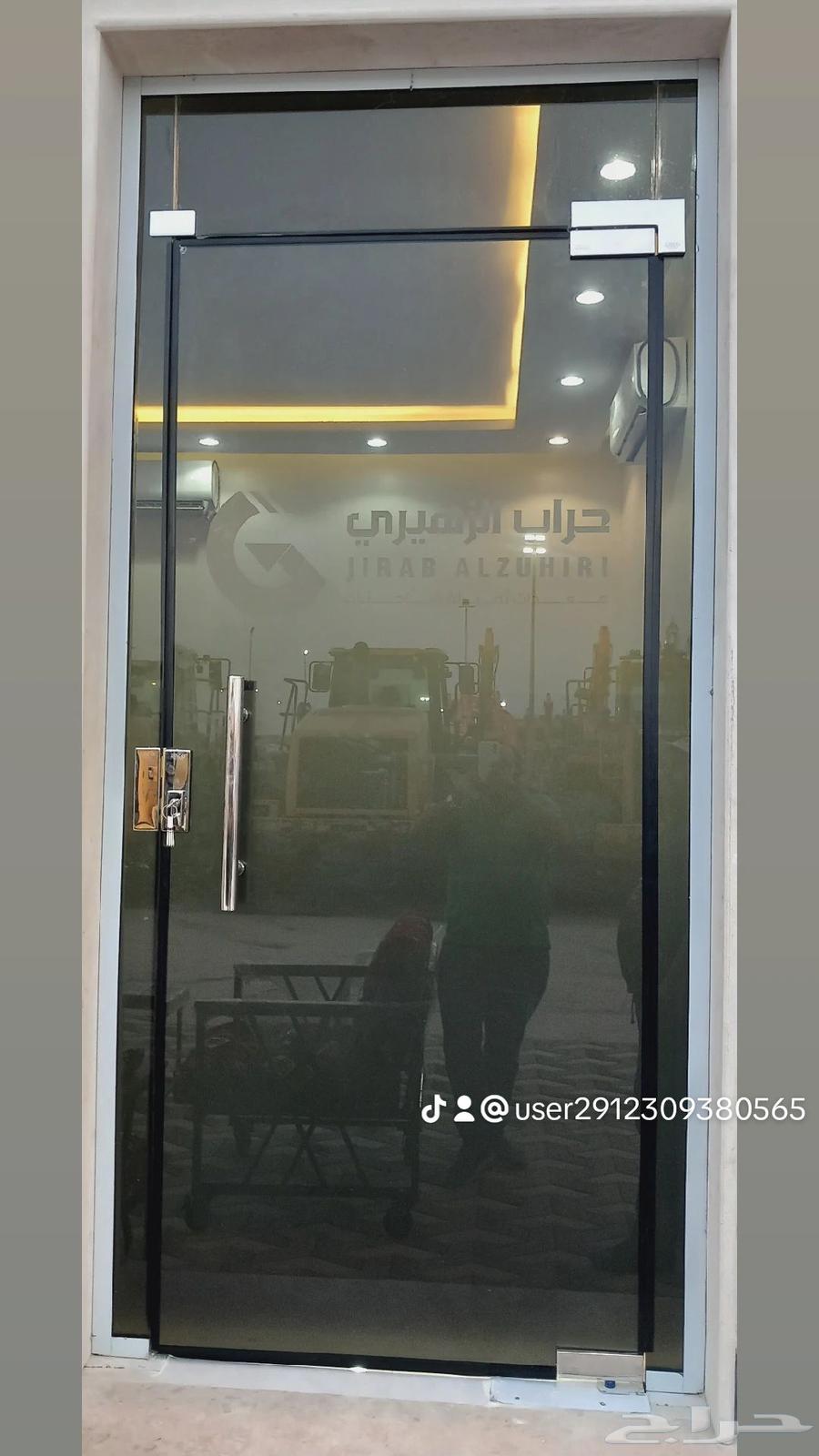 فني زجاج تصليح وصيانة وتركيب ابواب الزجاج السكريت64207700173185110
