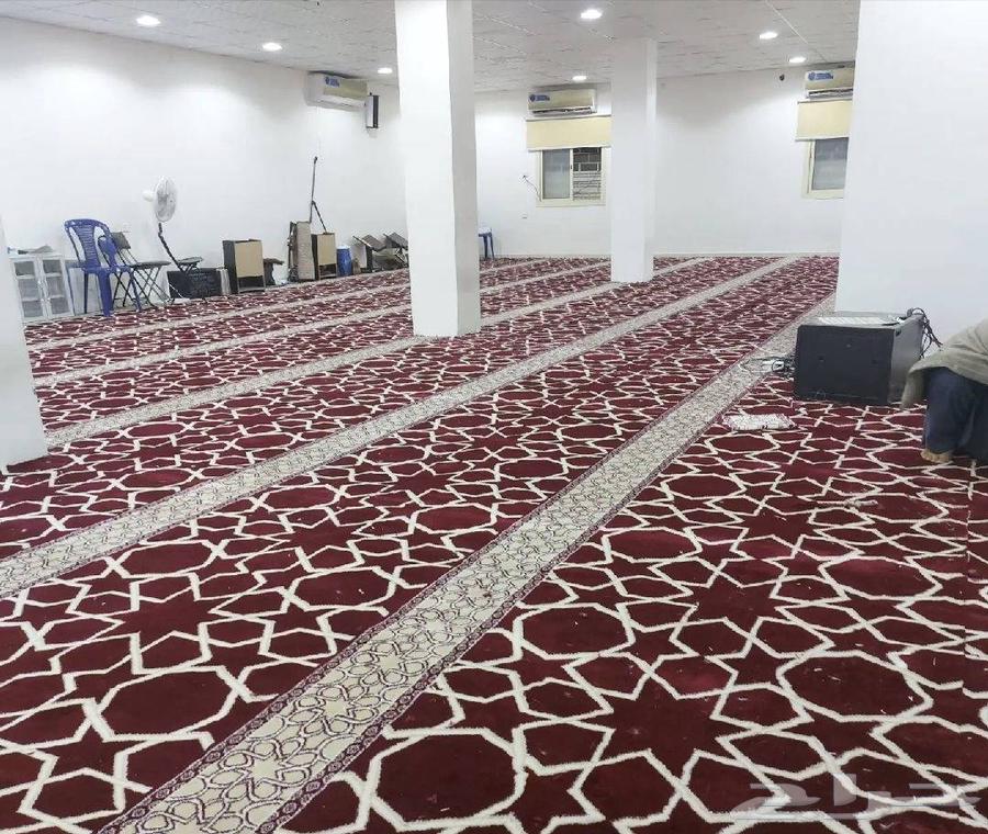 Carpet installer specializing in the installation of carpets64207697513091112