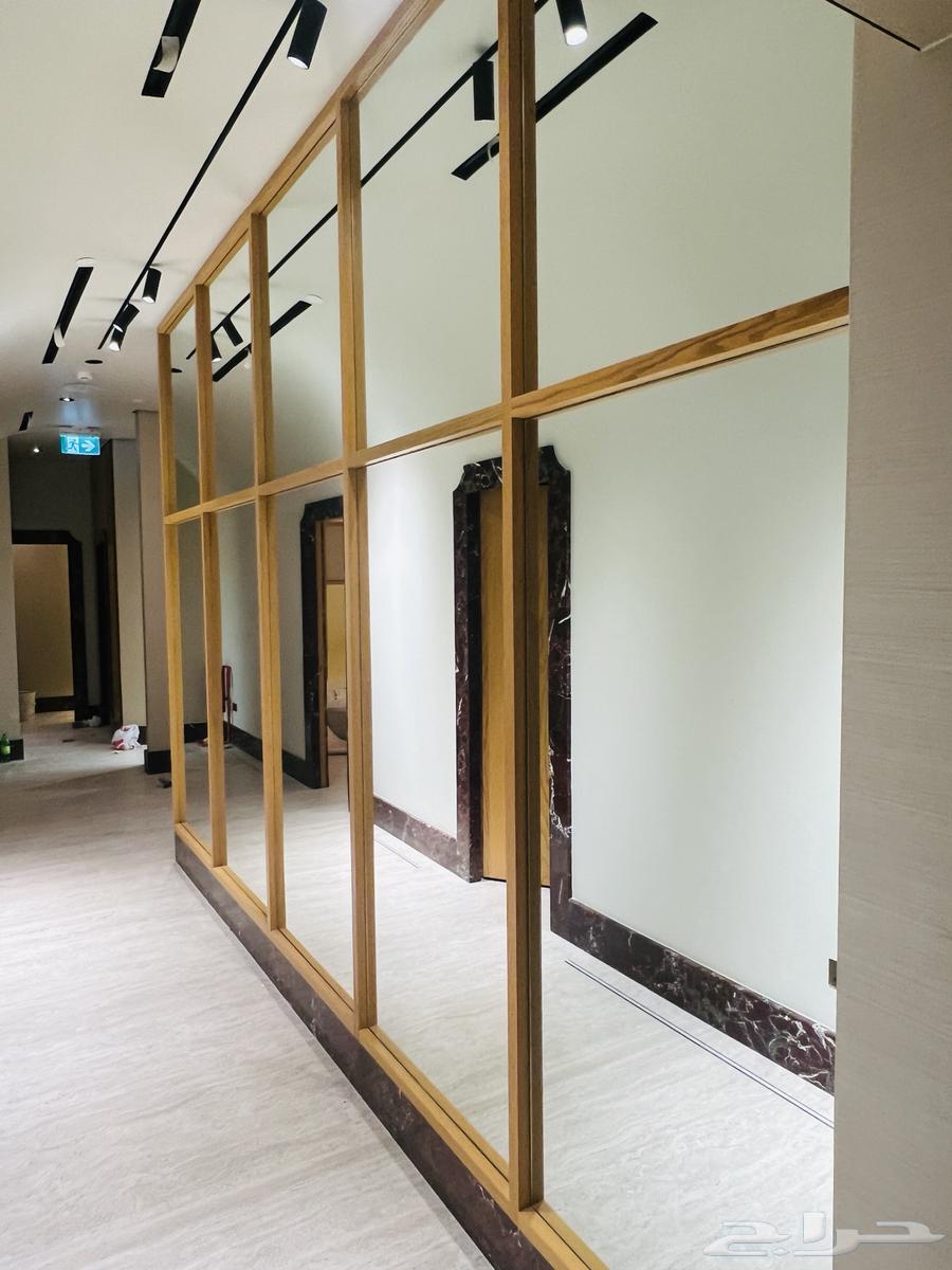 Tempered glass and aluminum structures, shower enclosures, railings, facades64207936851585111