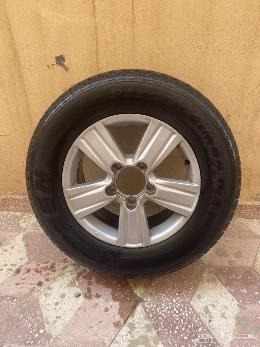 Used clean rim from the front and rims in good condition for sale with tires64208360372994110