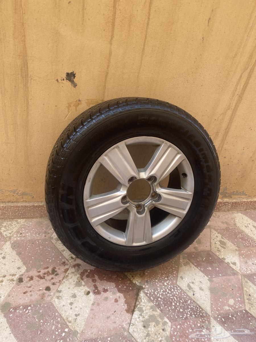Used clean rim from the front and rims in good condition for sale with tires64208360372994114