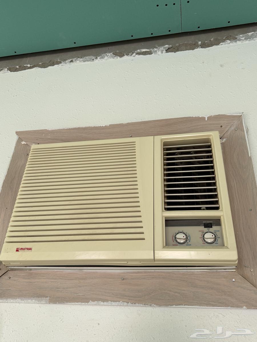 4 مكيفات شباك نظاااف64208163267843110