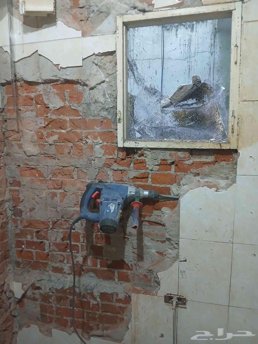 All types of repair services for bathrooms, kitchens, and walls are available to everyone64207263452290110