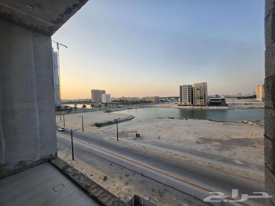 للبيع شقق مطلة على البحر64194789836419112