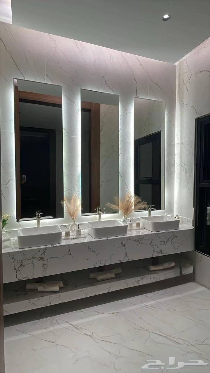 Aluminum, Glass, and Mirrors64207698738307110