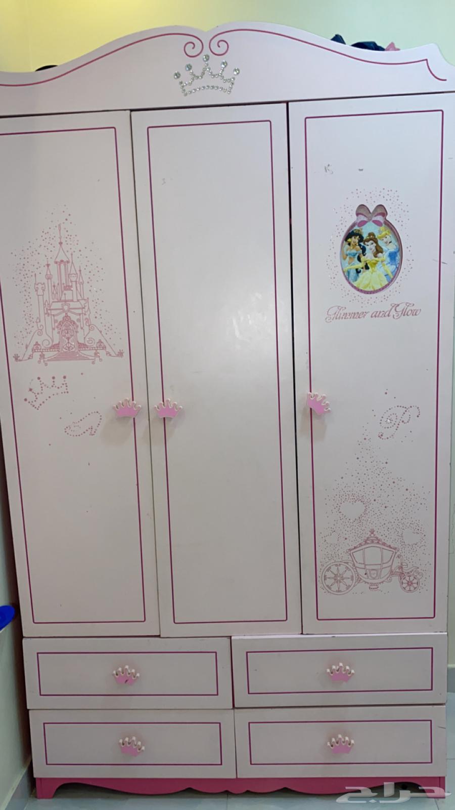 Bed and wardrobe for the sake of God, dismantling and assembly for whoever takes it64209897741826111