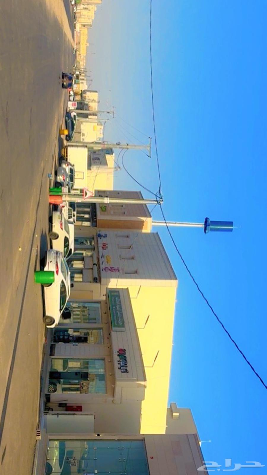 للإيجار أربع 4صالات تجارية على شارع 30 بريدة السلمانية64197377177985113