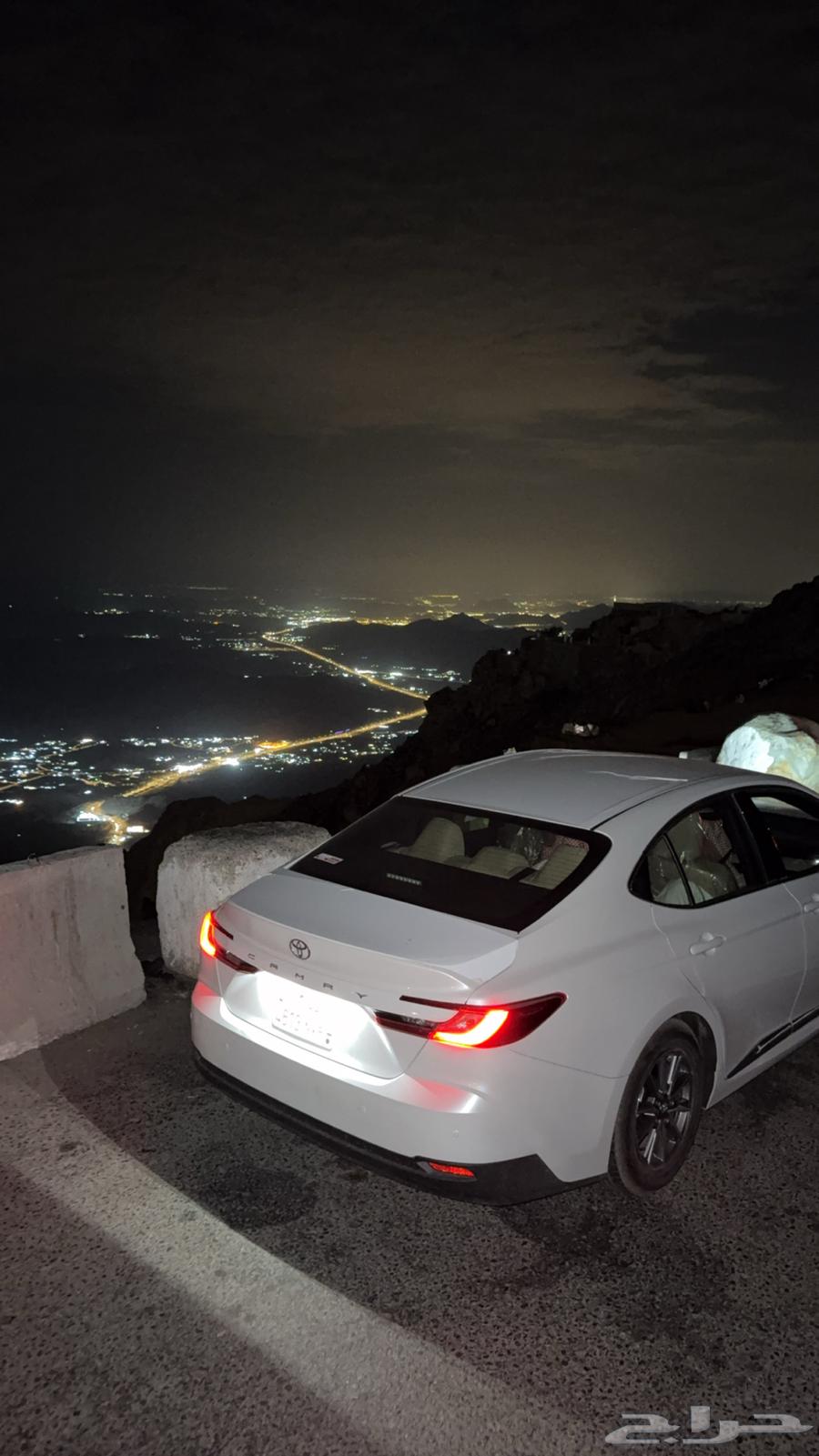 مشاوير داخل الرياض وخارج الرياض لجميع مناطق المملكة وجميع64211589431298110