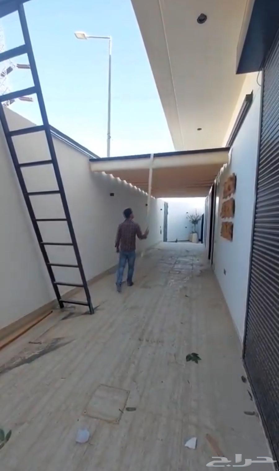 مظلات متحركة بي في سي كوري ضغط 1100جرام وجميع أعمال الحداده64210095049473114