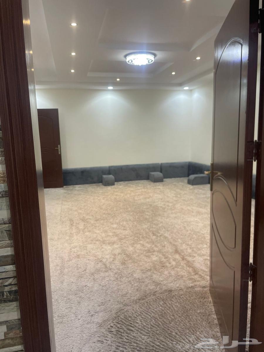 للبيع دور أرضي قفار تأسيس شقتين64197374770817113