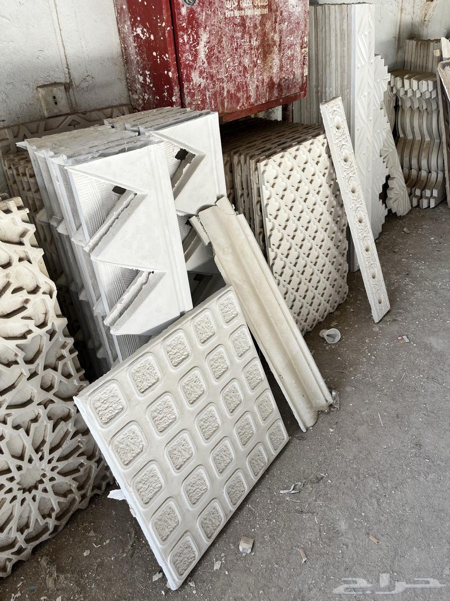 فرصة ذهبية للبيع مصنع ديكورات جبس 1000قطعه ب 4000 ريال فقط64239593674241114