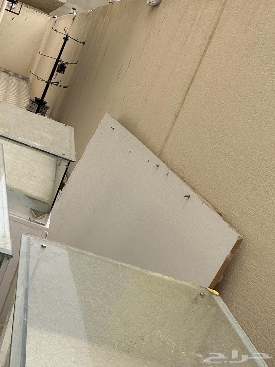 Wall and table decoration for store64209899483395112