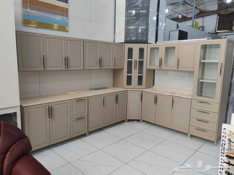 Readymade kitchens and custom designs according to request G64210976562049112