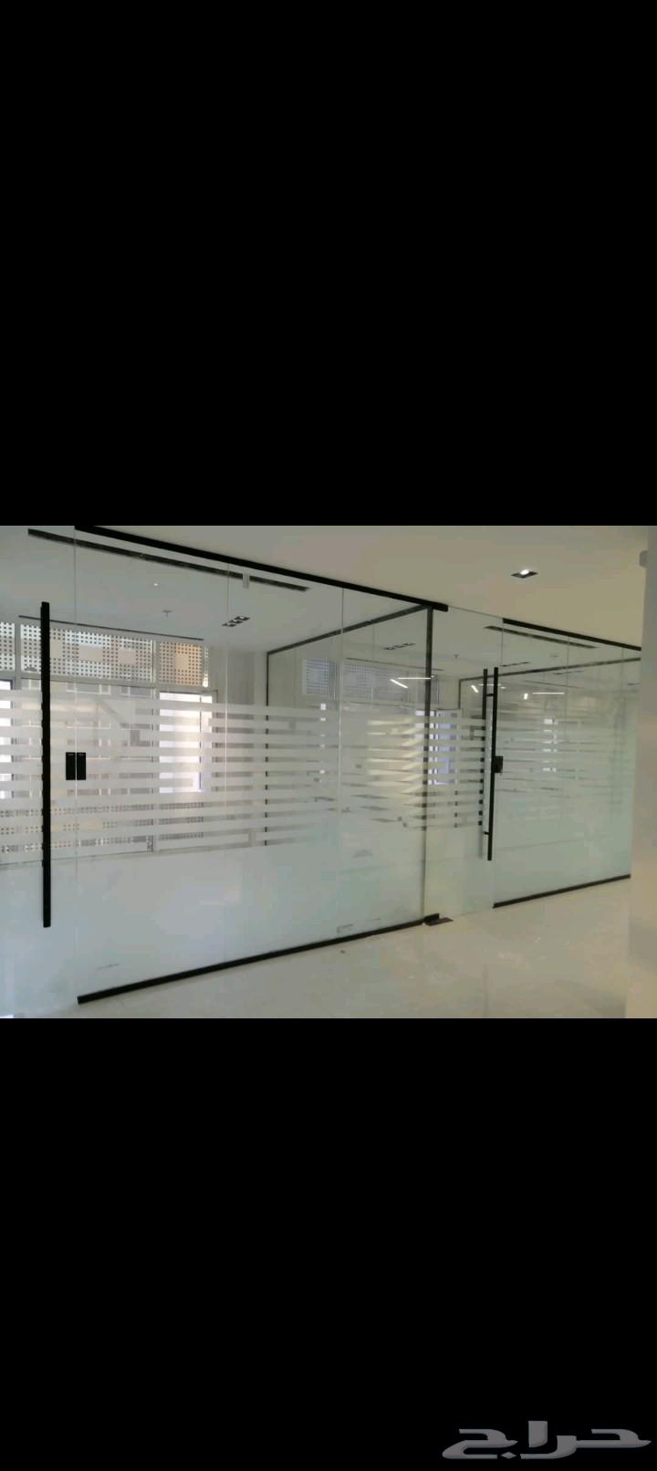 تركيب زجاج واجهات زجاج تركيب مكاتب زجاج درابزين شاورات زجاج64210748937218111