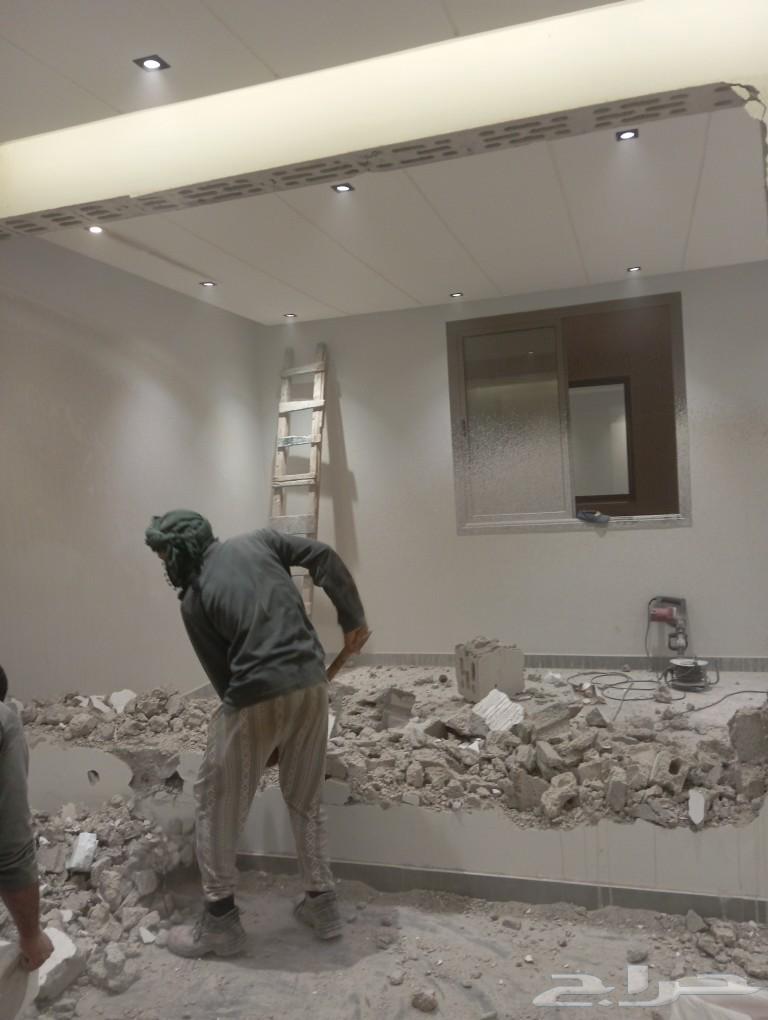 Breaking walls and tiles and removal64210095795841114