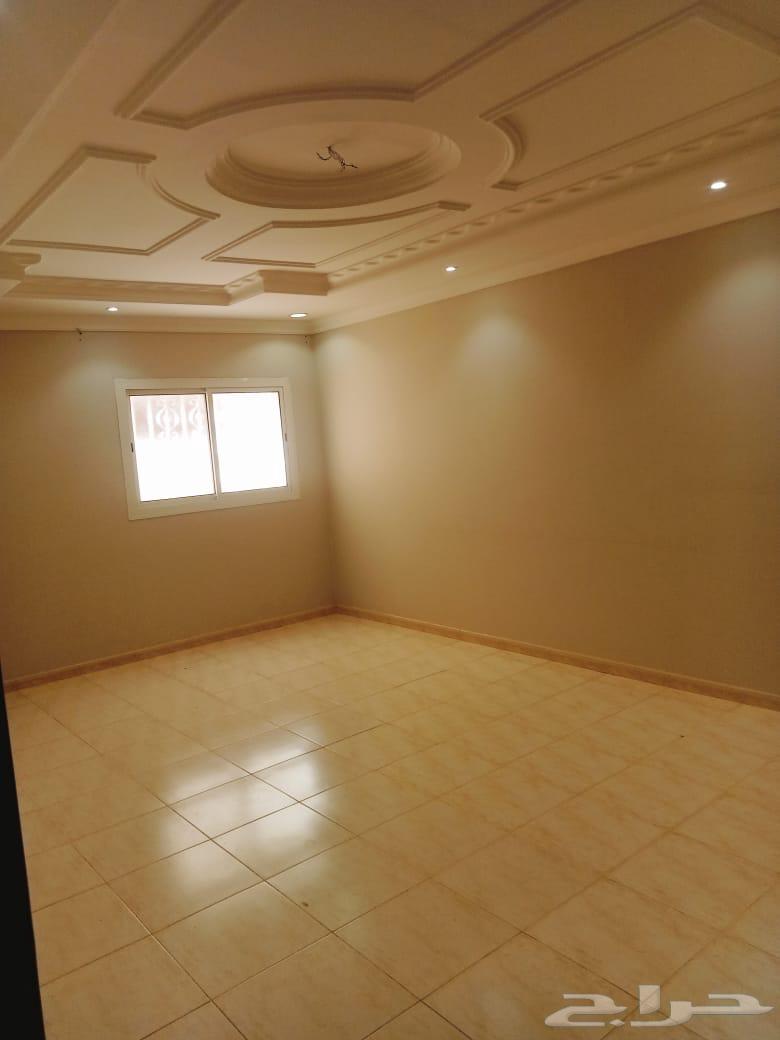 شقة للايجار السنوي ( دفعة او دفعتين )64197153176705111