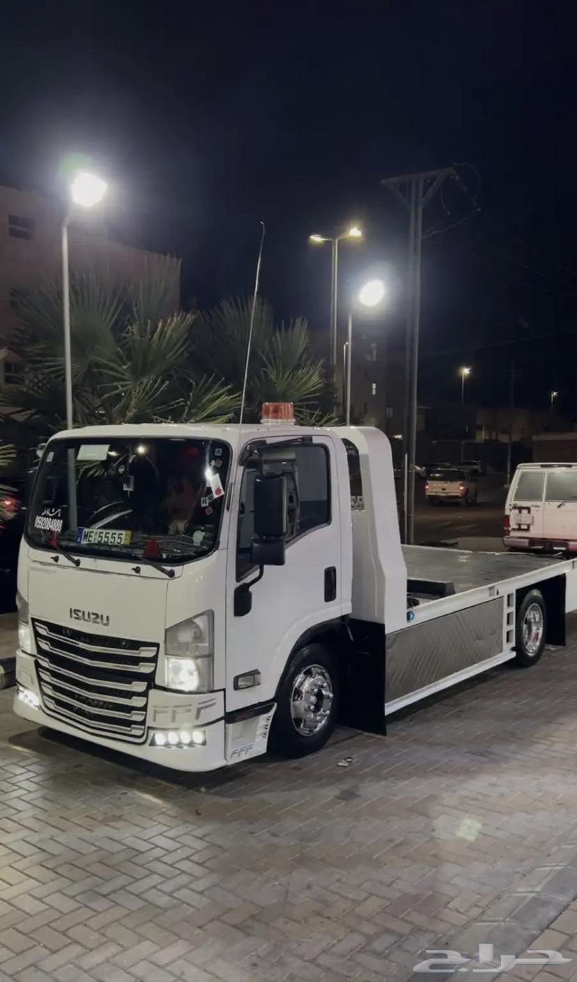 سطحه للمشاوير داخل الرياض وخارجه64211392438913110