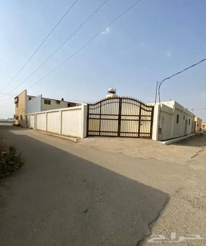 Building and shops on Al-Darb main street64437449764482111