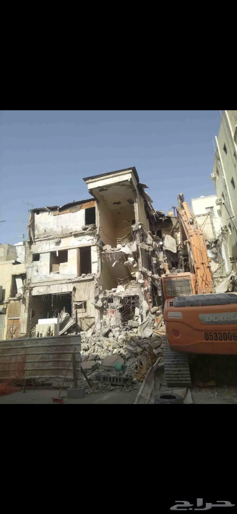 هدم مباني وحفر اراضي64211392701443112