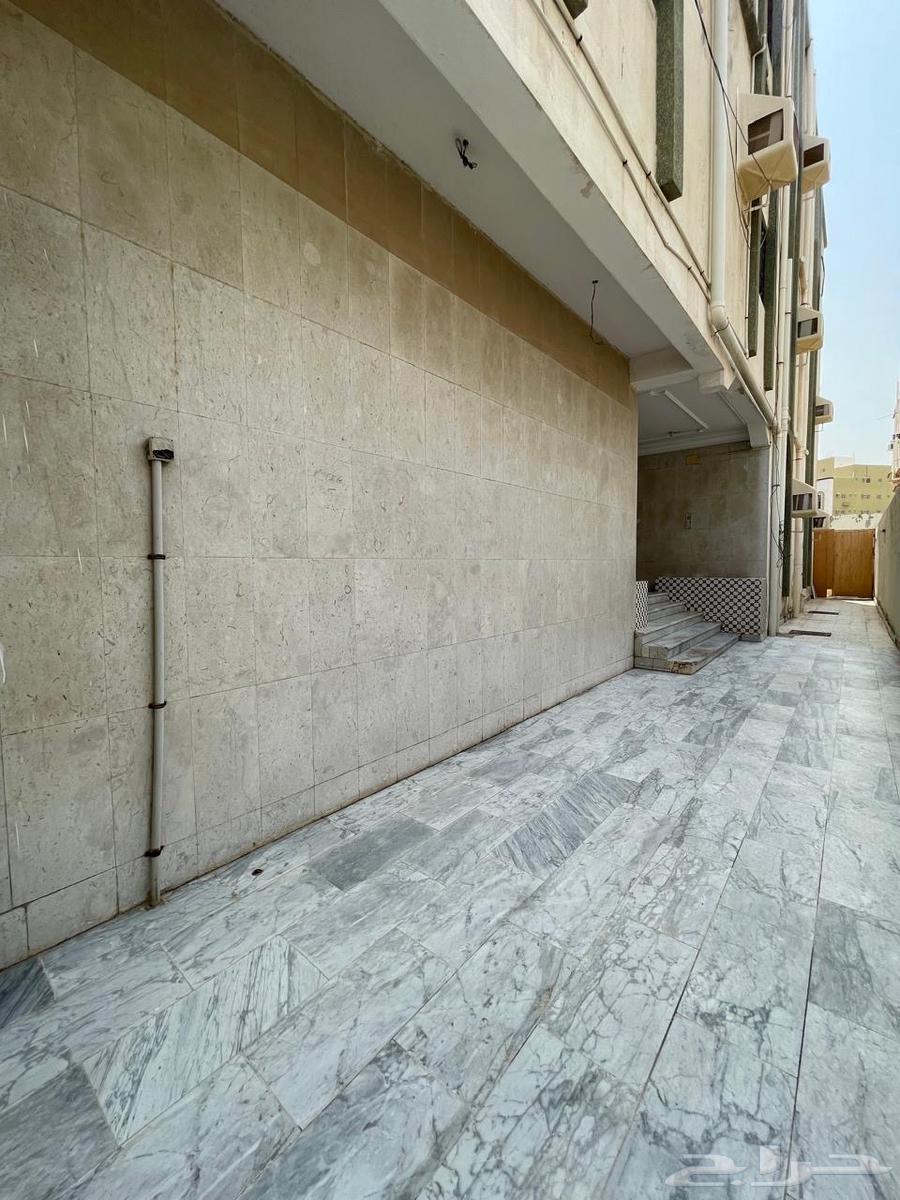 فرصة ذهبية عمارة بحي الصفا بجدة بموقع حيوي64197375566851111