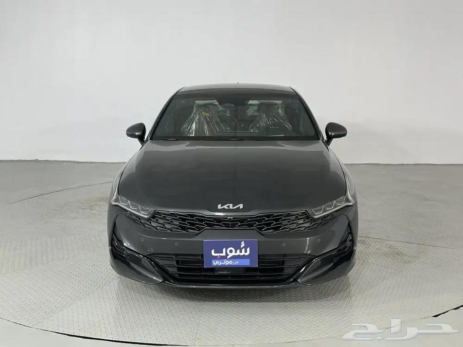 ترحيل مدار س او موظفين64213482156418112