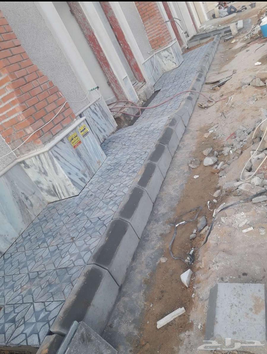 Ceramic and porcelain tile installer, Sabaa Baldorah stone pattern, interlock64212450816387112