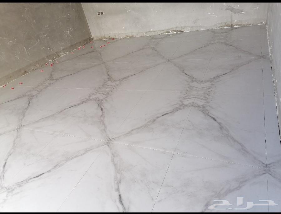 Ceramic and porcelain tile installer, Sabaa Baldorah stone pattern, interlock64212450816387111