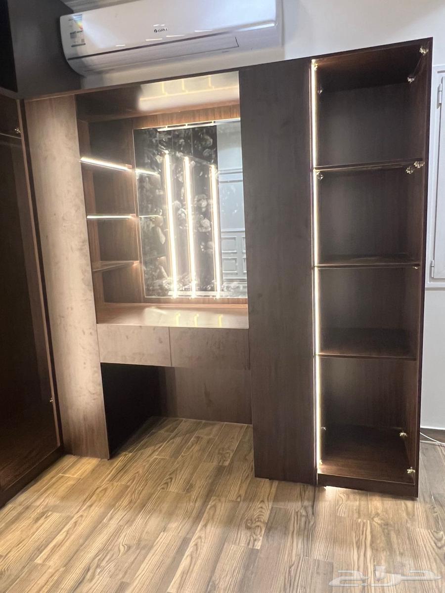 Custom Tailoring of Clothing According to Customer Request64214116782849114