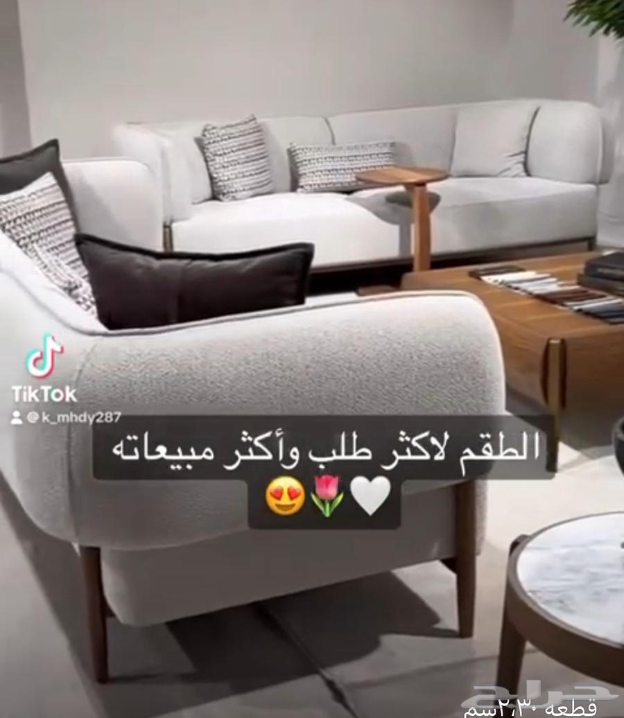 Customizing and reupholstering all types of sofas, and if you have an old sofa, we can make it look new64216703028737110