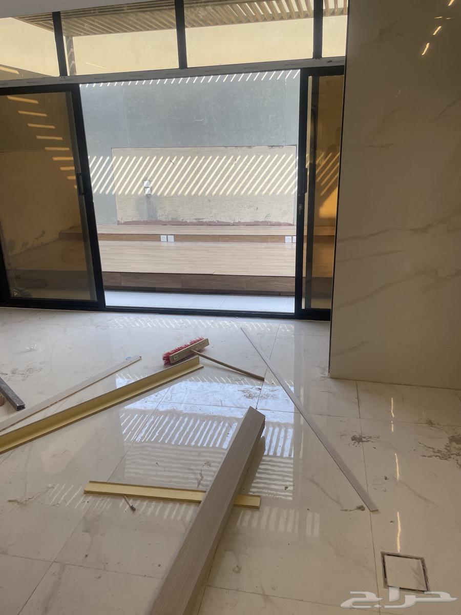 High-level tiling and flooring contractor with clean delivery64213059087619112