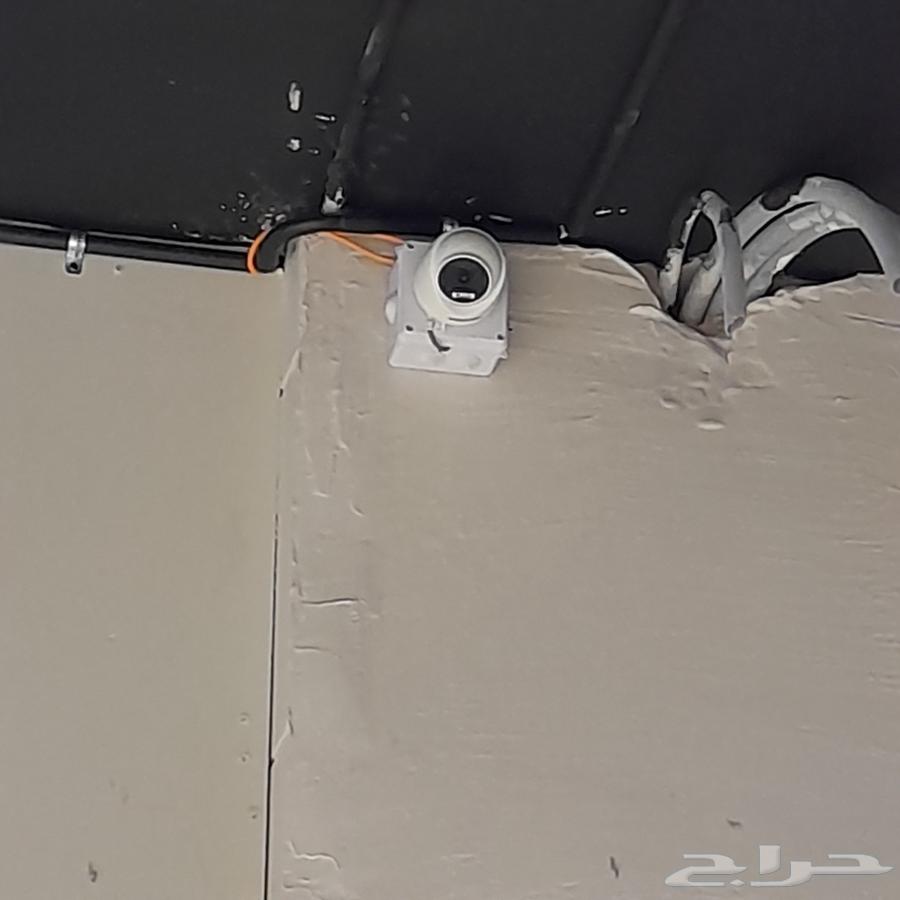 Installation and maintenance of cameras and speakers64213699089794112