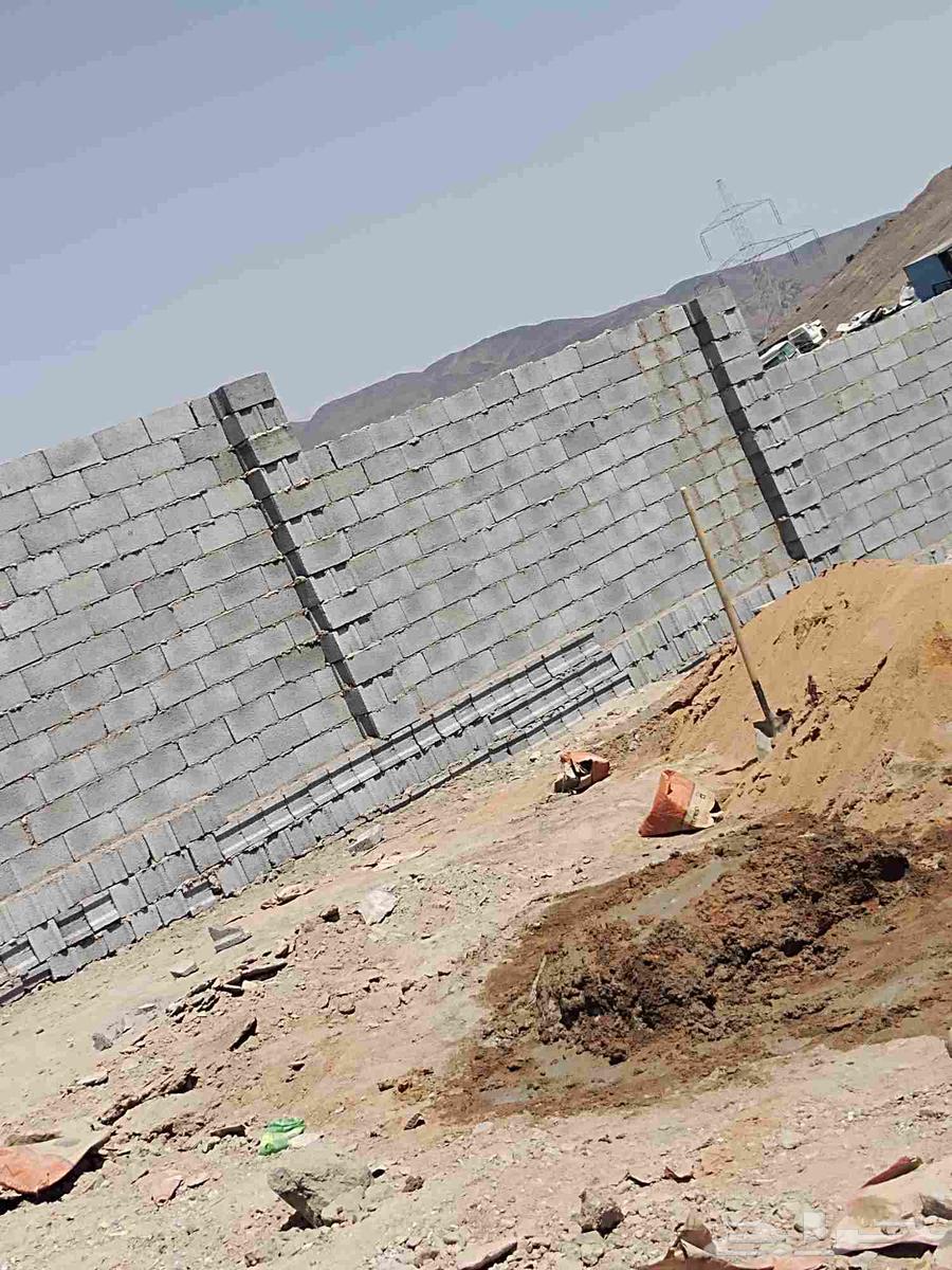 Construction worker, plastering, installation of dampers, and wall demolition64212034971649113