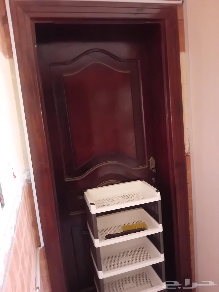 نجار ابواب صيانه وتعديل وتركيب وقص الأبواب وتركيب غرف النوم64213062914307114