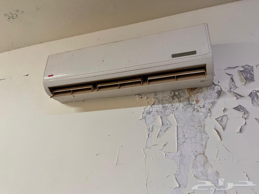 3 AC units, 1 AC shown in the picture64213481179521110