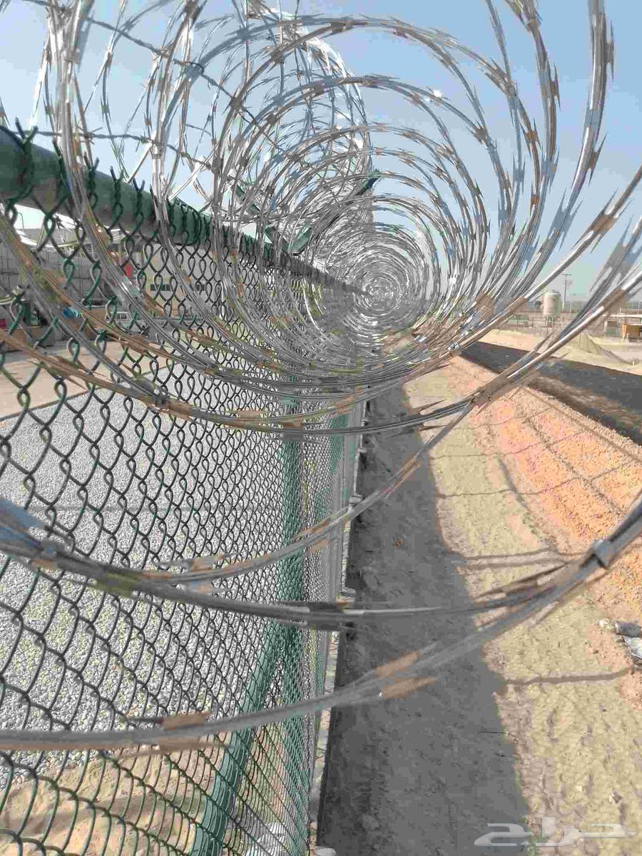 مقاول تركيب وتوريد شبوك بجميع انواعها64213697658625114