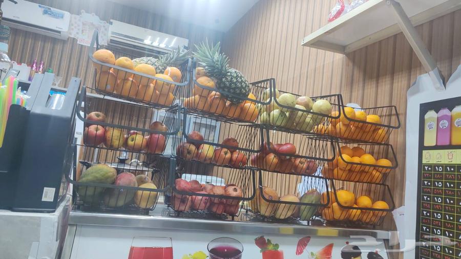 محل عصيرات لتقبيل عند محلات الخضار اكثر من محل خضار وفواكه ش64204824056322111