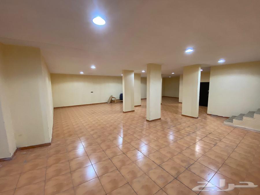 بدروم مستودع و يوجدفيه غرفة مؤثثة64204823903235114