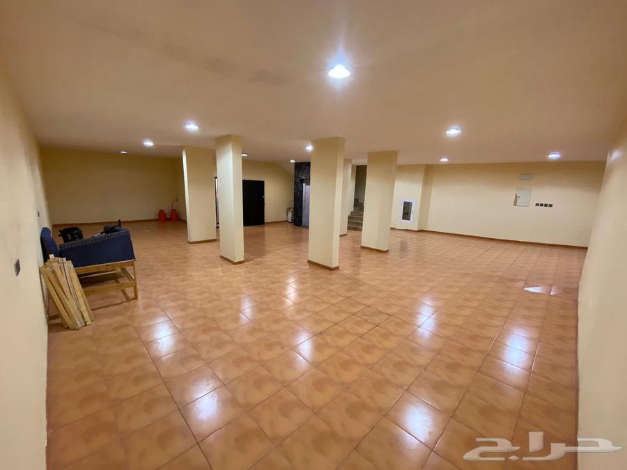 بدروم مستودع و يوجدفيه غرفة مؤثثة64204823903235111