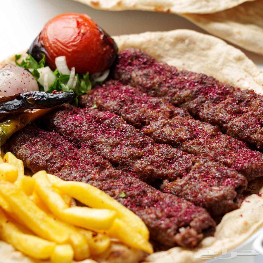 شريك في مطعم بالدمام64216702427651110