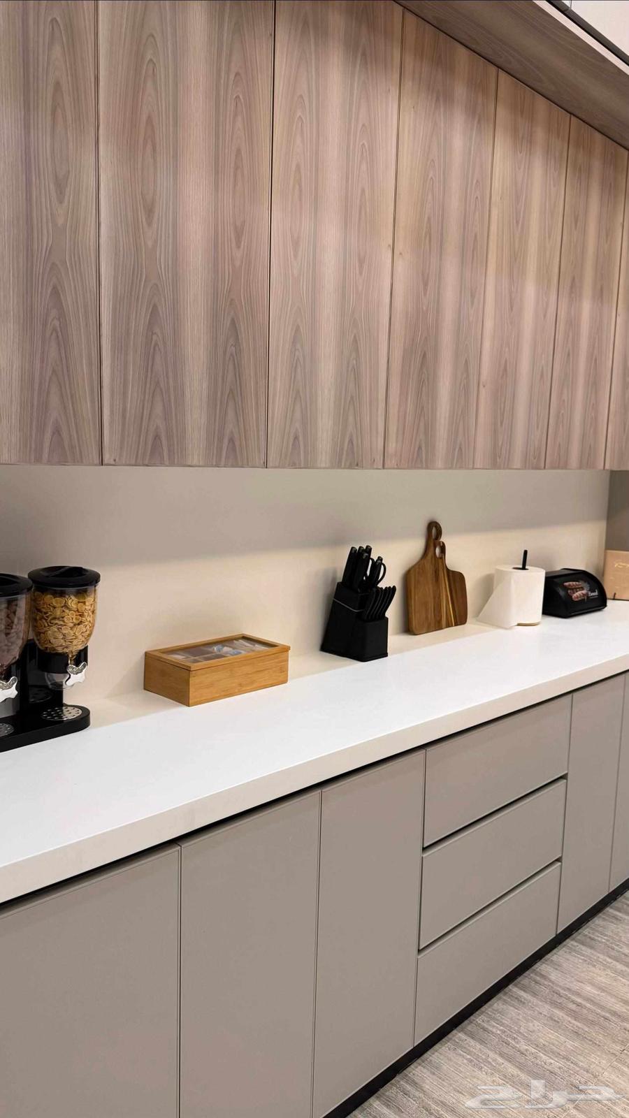 فني المنيوم64216462678274111