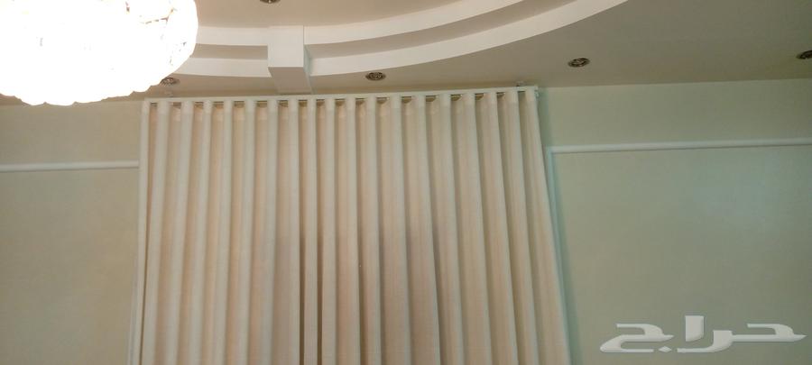 Installation and detailing of shutter roll and wave.64214116423682111