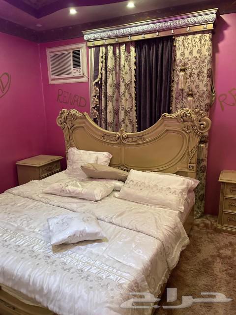 Furniture moving company with disassembly and assembly64213695461762114