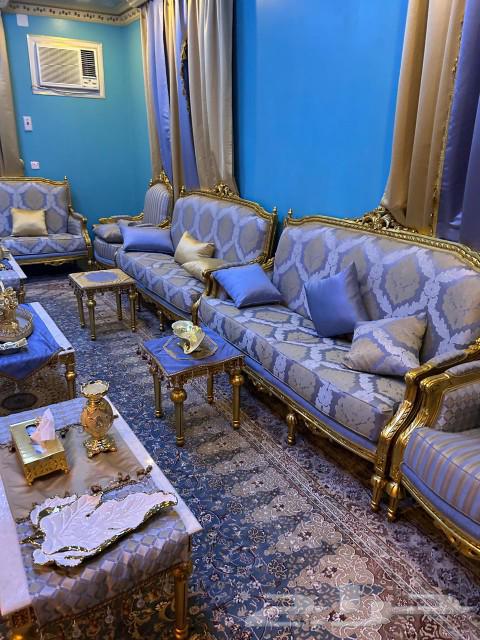 Furniture moving company with disassembly and assembly64213695461762113