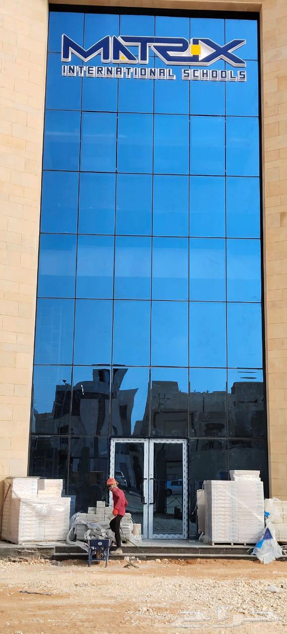 Tempered glass, curtain facades, structures and Skylite installation in Riyadh. 064214347310979112