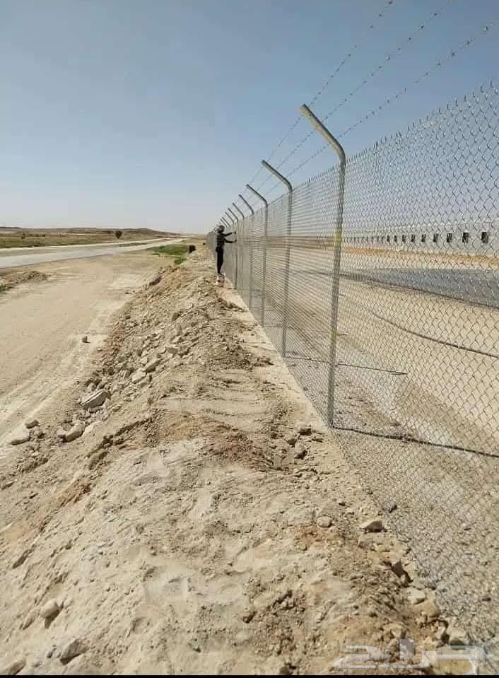 Installation of farm fencing, all specifications available64213285007363110