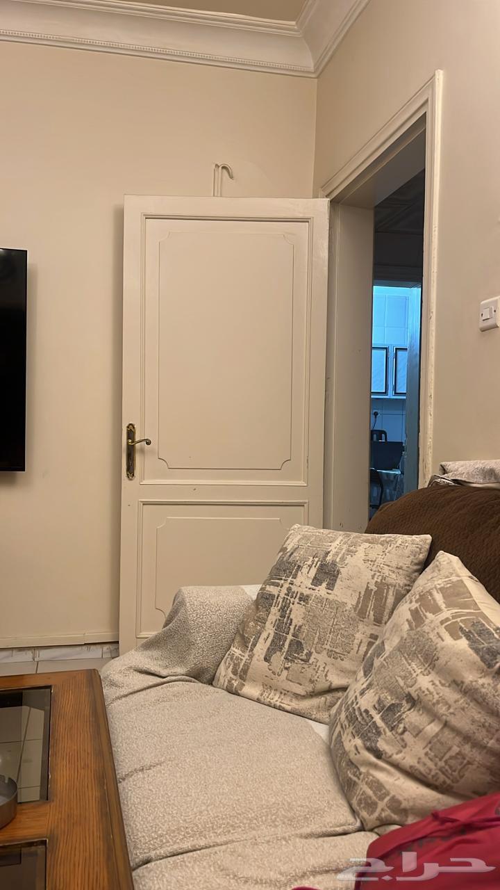 Jeddah Carpenter64216702164099112