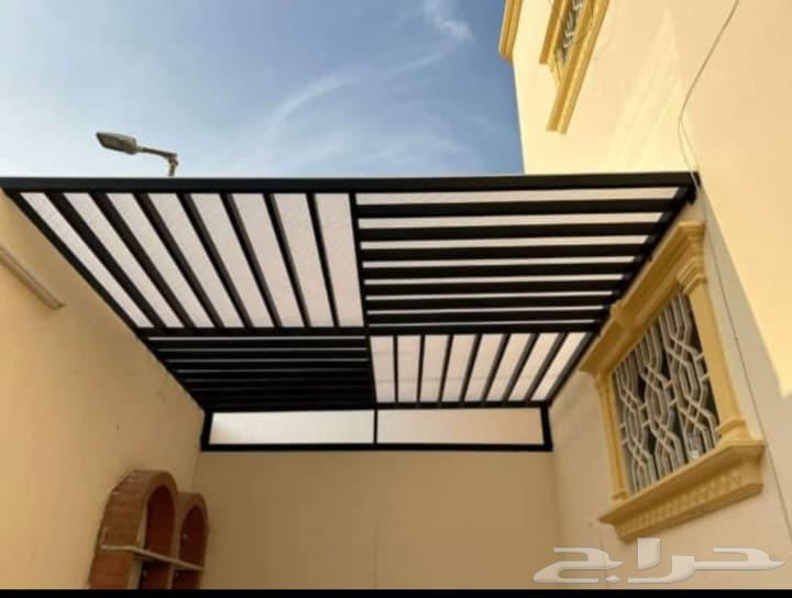 Metalworker for pergolas and shutters64212868834817110