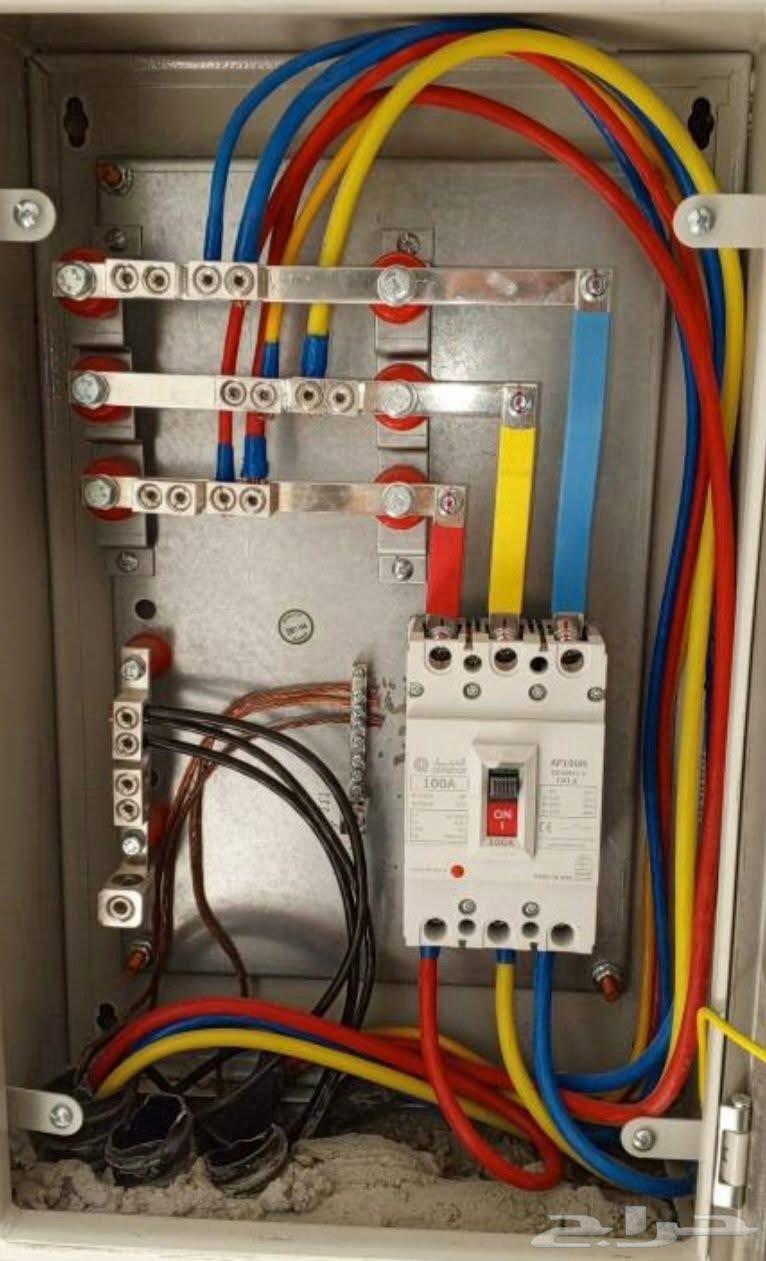 كهربائي منازل مكاتب ادارية ومعارض وفلل ومحلات64213915930243114